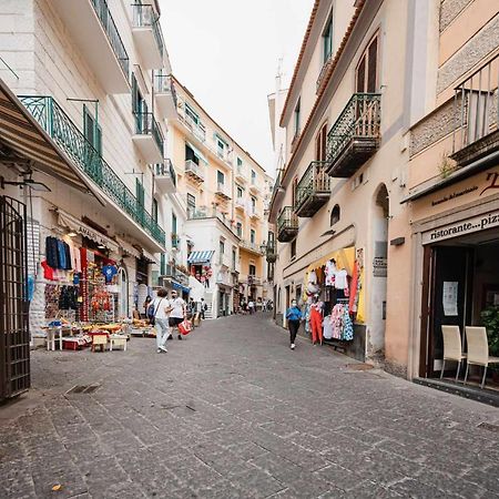 Apartmán White Amalfi Centro Storico By Italianhost Exteriér fotografie